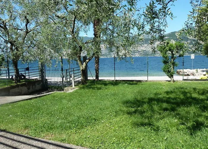 Andrea شقة مالتشيزينيه